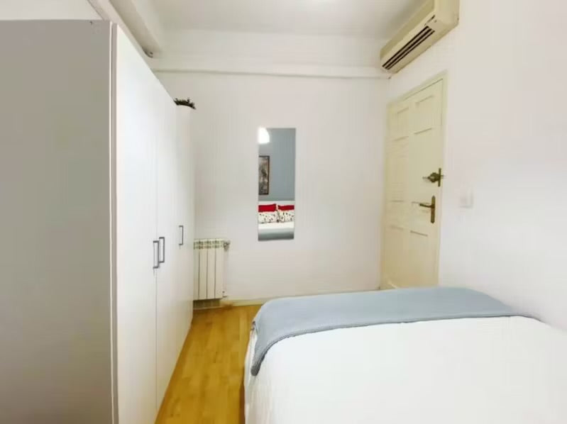 Habitaciones en Calle del Conde de Aranda